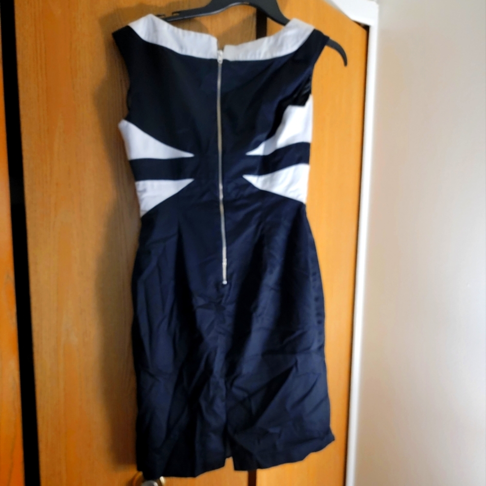 Worthington, size small ,whit black color
